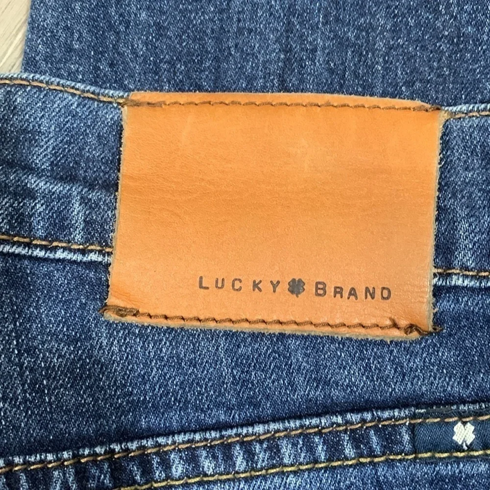 Lucky‎ Brand 221 Original Straight Medium Wash Jeans size 33